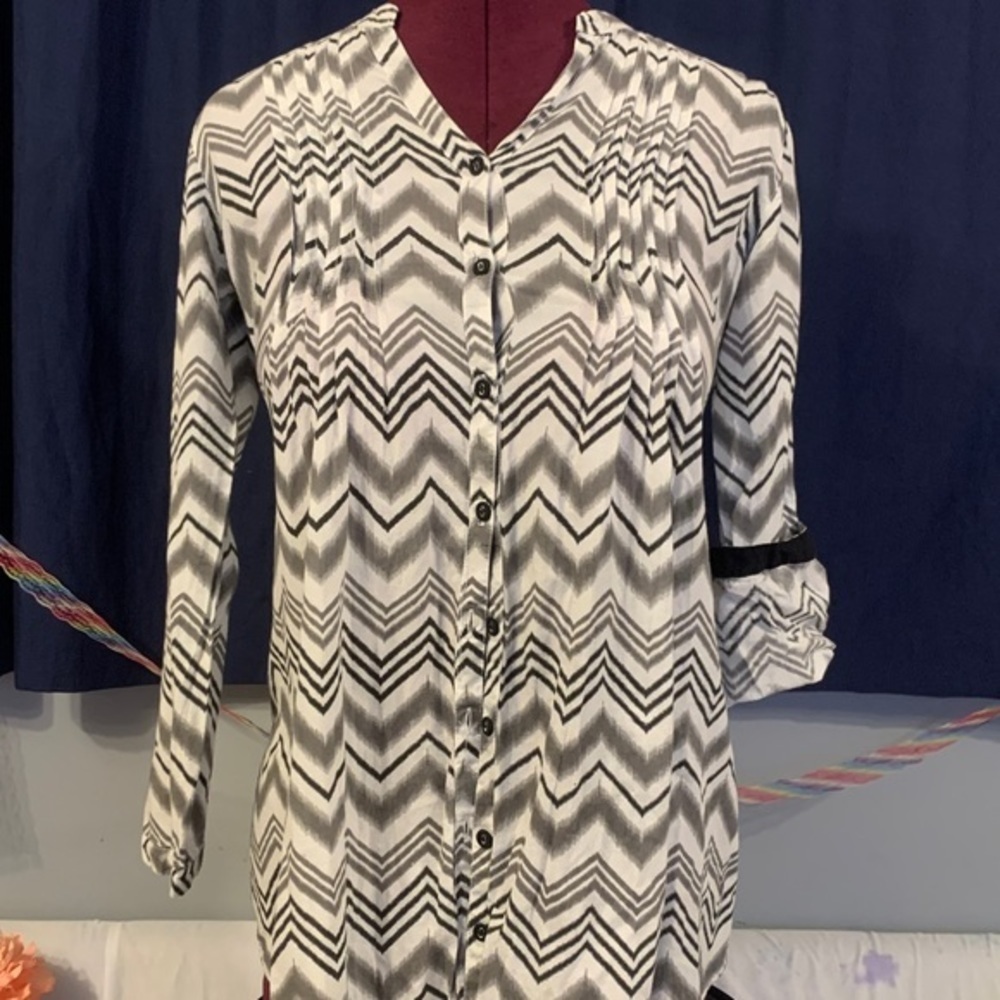 West side Blouse Zigzag Stripped Black And White